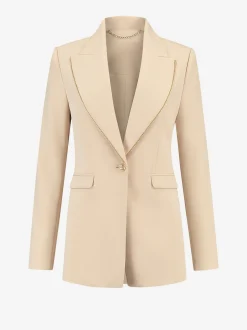 Aansluitende blazer
