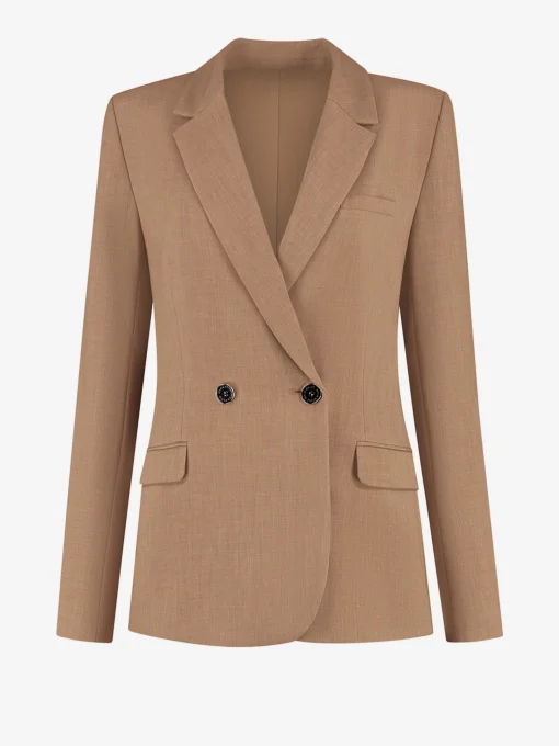 Aansluitende blazer met detail op schouders