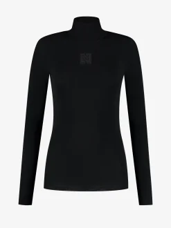 Aansluitende top met logo patch en col
