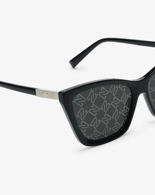 Cat-eye zonnebril met N logo monogram