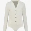 Fitted blouse body
