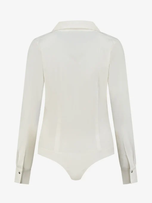 Fitted blouse body