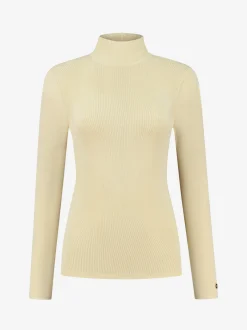 Fitted top met col