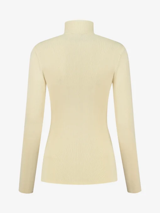 Fitted top met col