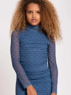 Fitted top met mesh