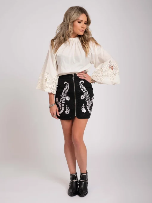 Korte blouse met Embroidery