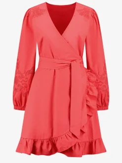 Korte jurk met embroidery