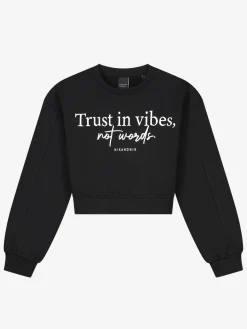 Korte sweater met tekst