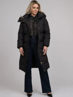 Lange puffer jas met capuchon en getailleerde taille