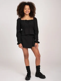 Mid rise skort